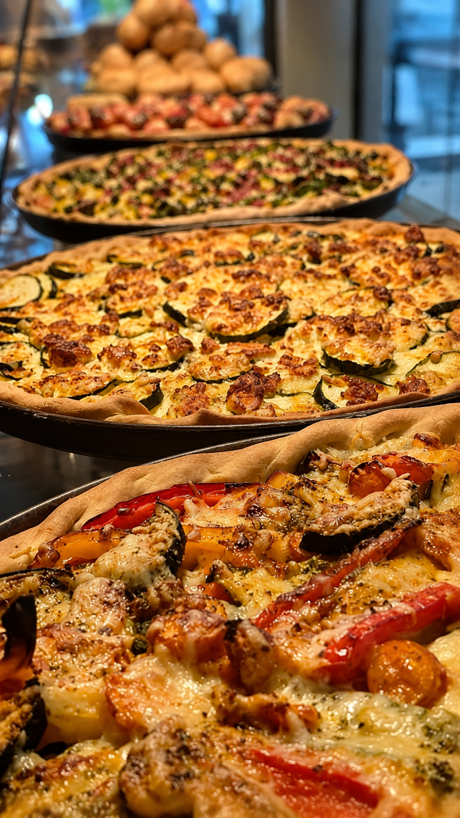 Hausgemachte vegetarische Quiches