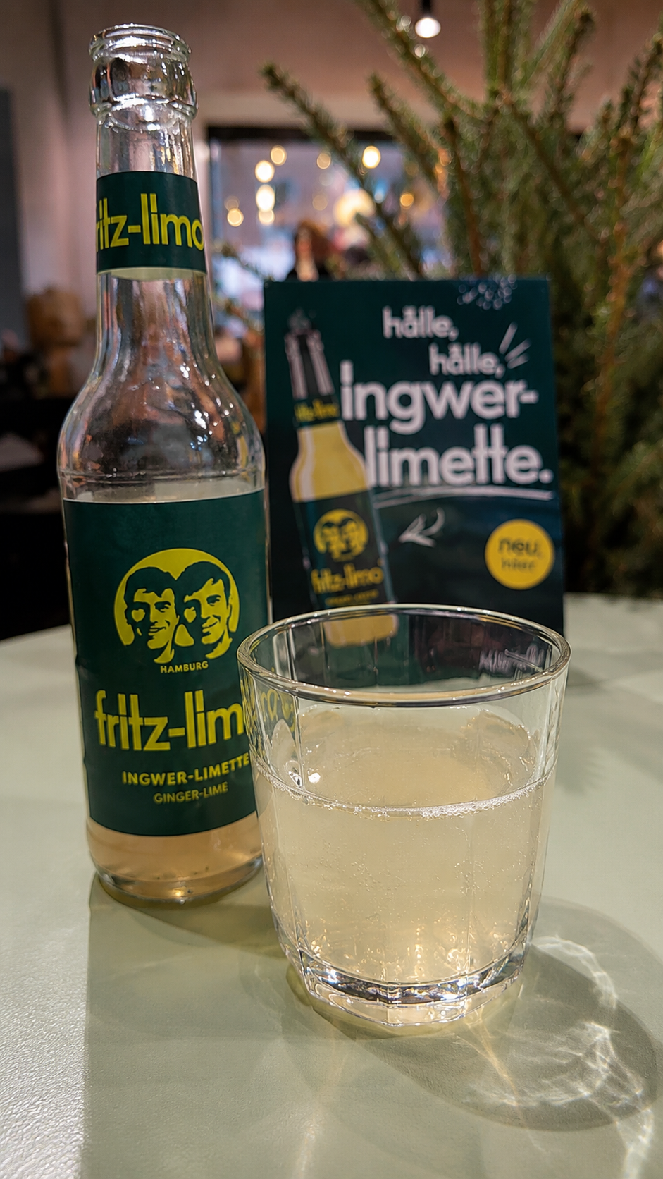 Ingwer-Limetten-Limonade im Bistro